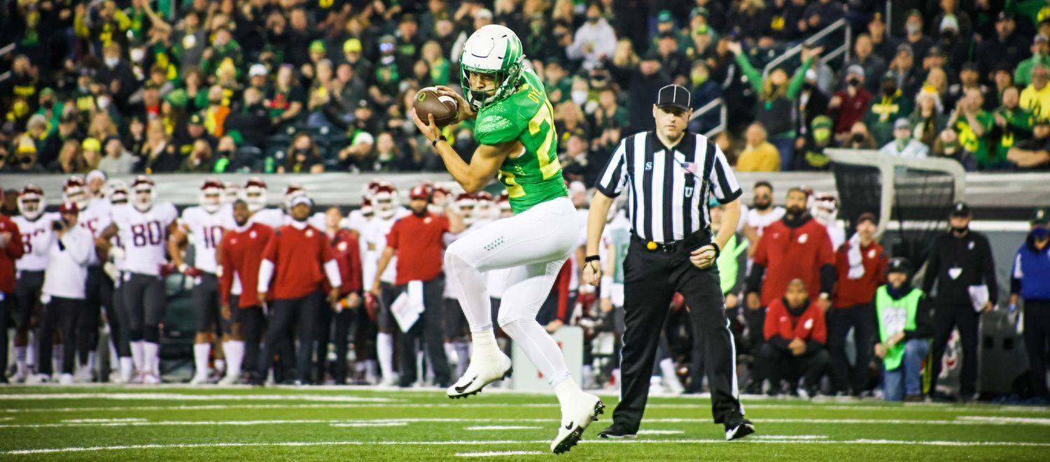 Travis Dye WSU